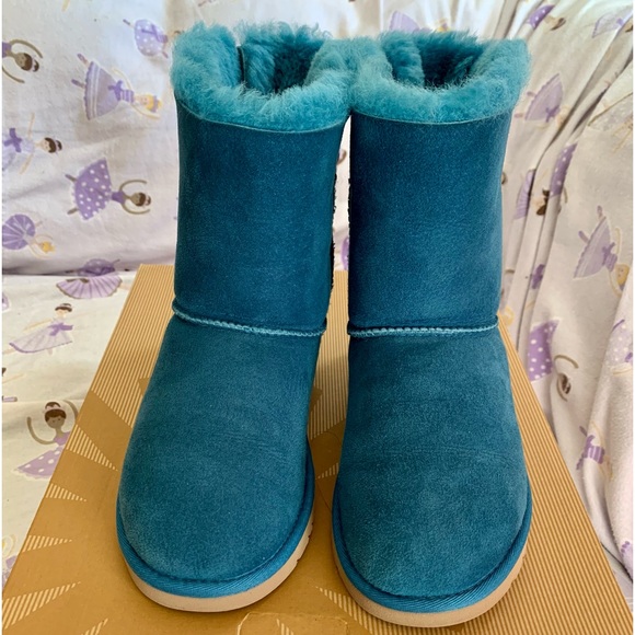 UGG Big Kids Bailey Bow Boots Blue Size 3 (approximately Women Size 5) - Picture 3 of 7